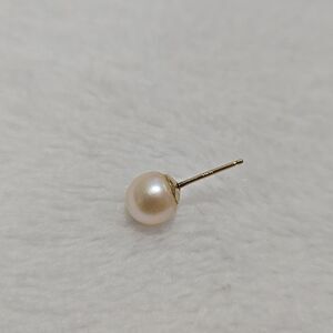 14k Gold Pearl Stud Earring